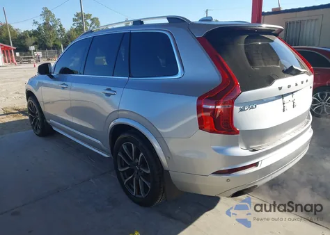 2017 Volvo Xc90 T6 Momentum z USA, uszkodzony, nr VIN YV4A22PK3H1153704